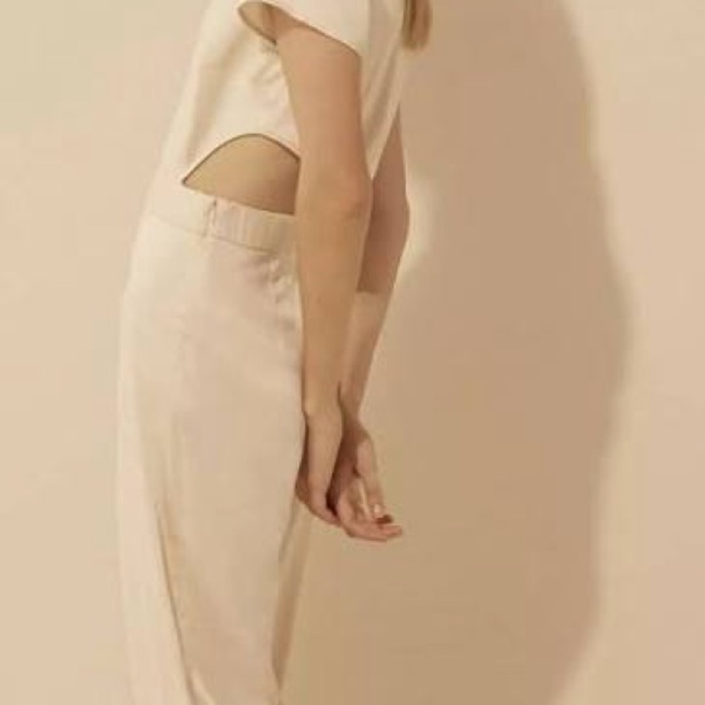 ba&sh satin cutout crew neck Cream Jumpsuit perfect for rehearsal dinner - Picture 4 of 4